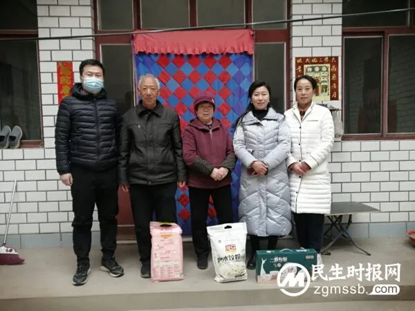 学习雷锋精神 无私奉献他人——雷锋日涉县拥军联合会志愿者在行动