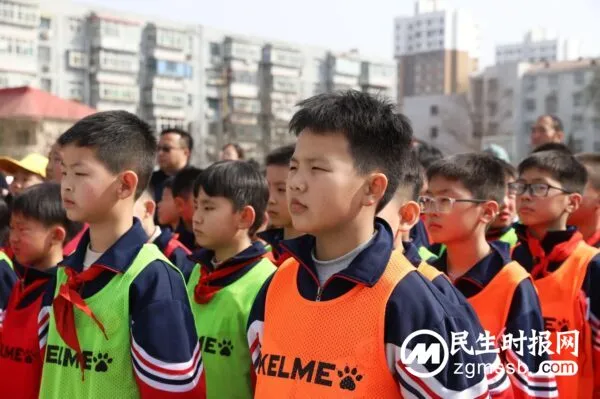 孙庆梅回峰峰了!专程来到这所学校…