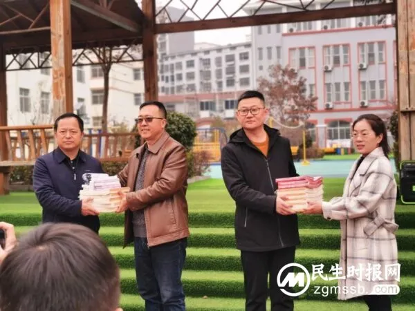 走进特教学校 践行雷锋精神——涉县一中开展志愿服务活动