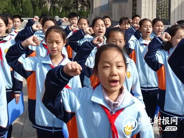 邯郸市丛台区赵都小学开展“缅怀先烈英雄 弘扬中华美德”清明谒陵活动