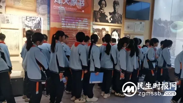 邯郸市丛台区赵都小学开展“缅怀先烈英雄 弘扬中华美德”清明谒陵活动