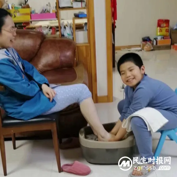 致敬每一个了不起的她——七色光古赵书苑小学开展庆祝“三八”国际妇女节系列活动