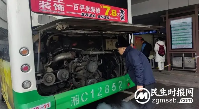 严格执法，疏导结合  湘潭交通执法部门全力护航师生返校