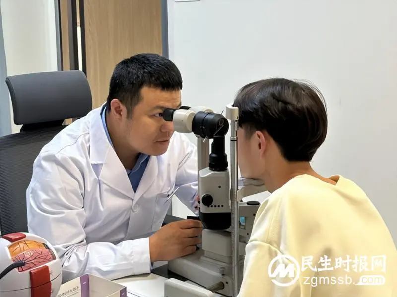 湘潭一小伙戴镜十年选择精雕摘镜, 术后惊叹“真该早点来做这个手术” 湘潭一小伙戴镜十年选择精雕摘镜, 术后惊叹“真该早点来做这个手术”