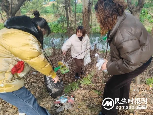“倡导文明新风,环保你我同行”-上游社区党建结对志愿服务活动 “倡导文明新风,环保你我同行”-上游社区党建结对志愿服务活动