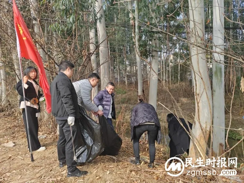 “倡导文明新风,环保你我同行”-上游社区党建结对志愿服务活动 “倡导文明新风,环保你我同行”-上游社区党建结对志愿服务活动