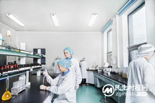 新希望“菌小方”双效来袭 “益生菌+”守护肠道健康 新希望“菌小方”双效来袭 “益生菌+”守护肠道健康