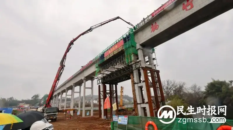 韶山灌区“楠竹长虹”渡槽成功合龙