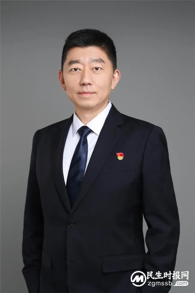 扬子江药业集团徐浩宇获得“2022-2023年度江苏省优秀企业家”称号 扬子江药业集团徐浩宇获得“2022-2023年度江苏省优秀企业家”称号
