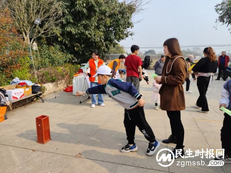 洪河村家风传承“小手拉大手”服务群众项目 志愿服务成果展示及总结活动 洪河村家风传承“小手拉大手”服务群众项目 志愿服务成果展示及总结活动