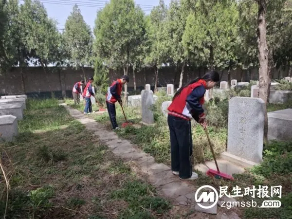 缅怀革命先烈 弘扬爱国精神——依庄乡总校部开展清明节祭扫活动