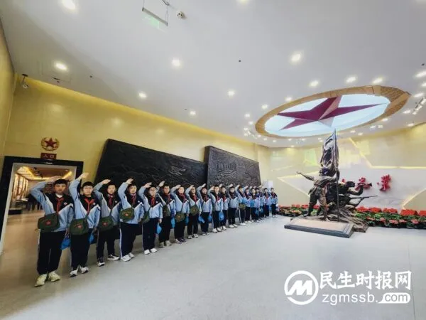 清明祭英烈 丰碑励人心——七色光古赵书苑小学清明节谒陵活动