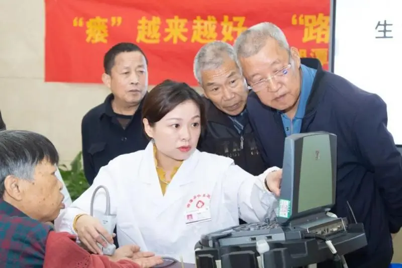 关爱血管通路 延续生命之线---湘潭县中医医院血透中心开展血管通路健康管理义诊活动 关爱血管通路 延续生命之线---湘潭县中医医院血透中心开展血管通路健康管理义诊活动