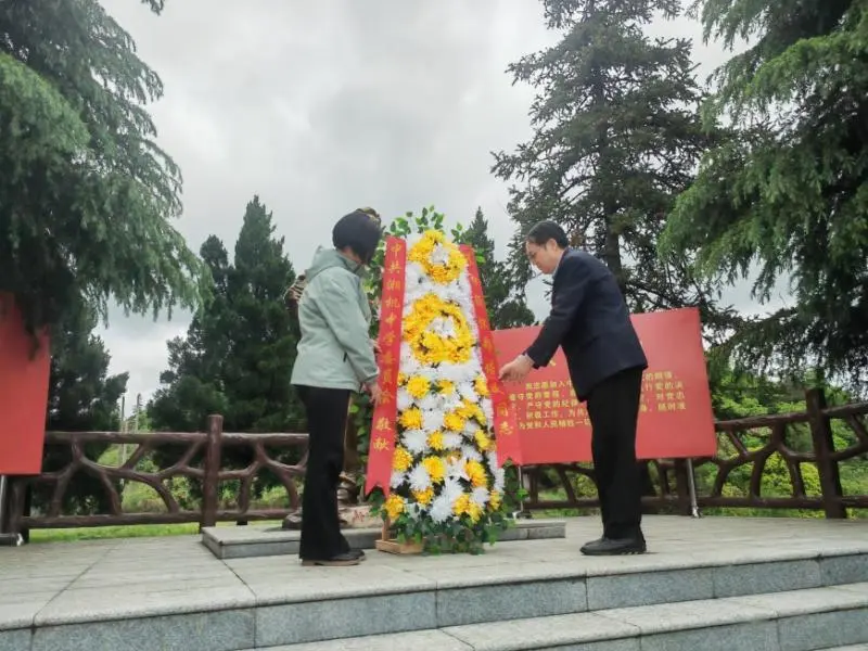强化纪律赋新能 深化清廉固根基 ——湘机中学组织2024年党务、纪检干部培训活动 强化纪律赋新能 深化清廉固根基 ——湘机中学组织2024年党务、纪检干部培训活动