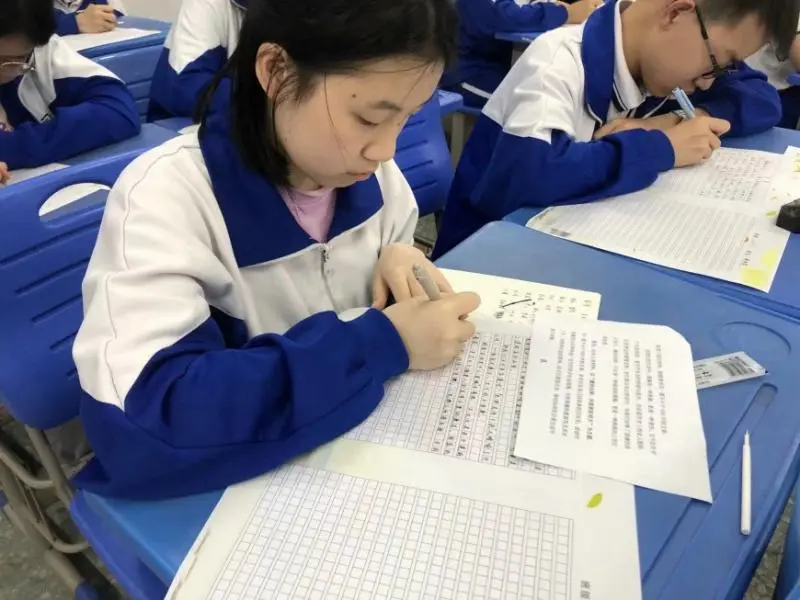 妙笔生花传正气 清风化雨润廉心 ——湘机中学举行2024年“清廉”主题现场作文比赛 妙笔生花传正气 清风化雨润廉心 ——湘机中学举行2024年“清廉”主题现场作文比赛