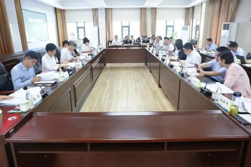 湖南大学副校长蒋健晖一行来湘潭市中心医院(湖南大学附属医院)开展调研 湖南大学副校长蒋健晖一行来湘潭市中心医院(湖南大学附属医院)开展调研