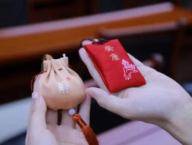 【中医义诊进企业 员工健康有“医”靠】