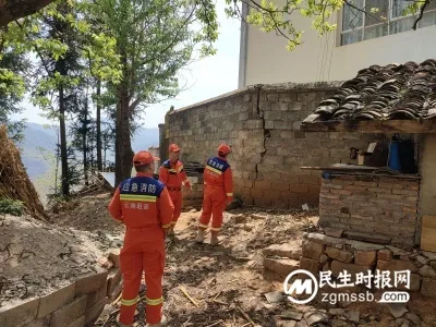 云南鲁甸发生4.9级地震,多地消防赶赴增援,暂未收到人员伤亡报告