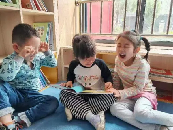 丛台区第四幼儿园：幼儿童年从绘本“悦”读起航