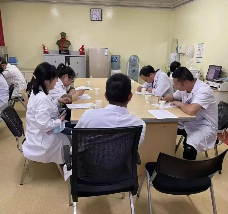 “小镜子”,大乾坤——支气管镜介入治疗紧急疏通生命通道 ! “小镜子”,大乾坤——支气管镜介入治疗紧急疏通生命通道 !