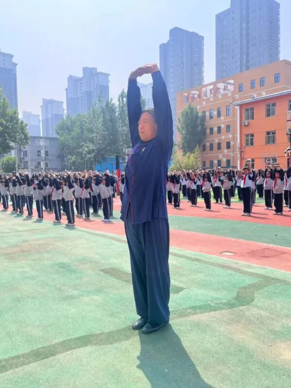 绚丽多彩八段锦 传承文化强体魄 一一复兴区建北小学“健身气功少儿八段锦进校园”活动启动仪式