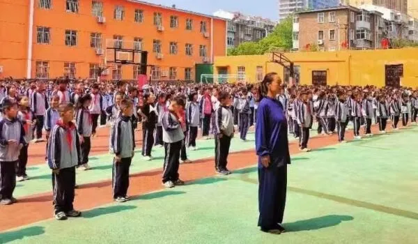 绚丽多彩八段锦 传承文化强体魄 一一复兴区建北小学“健身气功少儿八段锦进校园”活动启动仪式