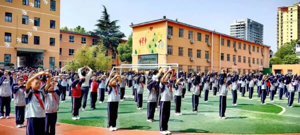 绚丽多彩八段锦 传承文化强体魄 一一复兴区建北小学“健身气功少儿八段锦进校园”活动启动仪式