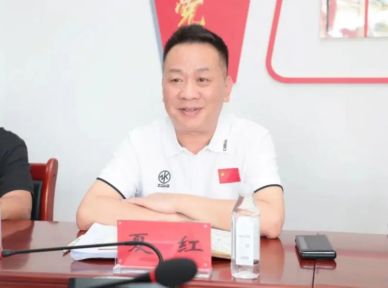 【中心医院·医者红】一次有关“微生物”的双向奔赴