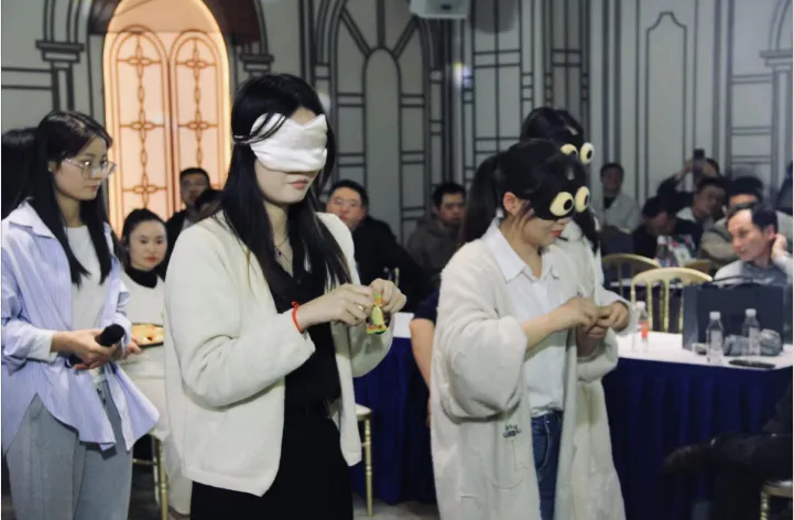 湘潭联通举办的“520”青年交友会“含糖量”超高! 湘潭联通举办的“520”青年交友会“含糖量”超高!