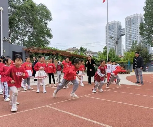 筑梦致未来,一起向前冲——丛阳小学2024年春季田径运动会火爆拉开序幕