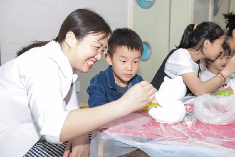不管小孩大人,在县妇幼今天都开心! 不管小孩大人,在县妇幼今天都开心!