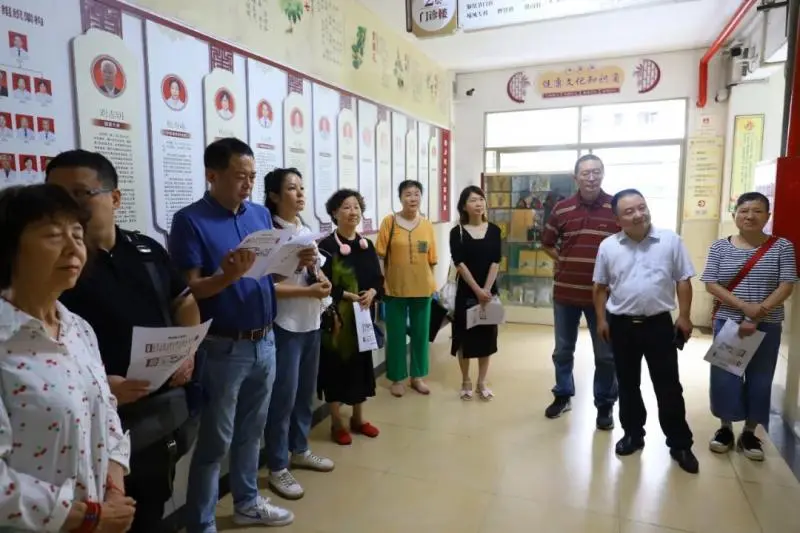 【中医·医者红】汇聚银发力量 助力健康湘潭——多部门来我院观摩银发人才工作站