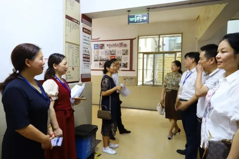 【中医·医者红】汇聚银发力量 助力健康湘潭——多部门来我院观摩银发人才工作站