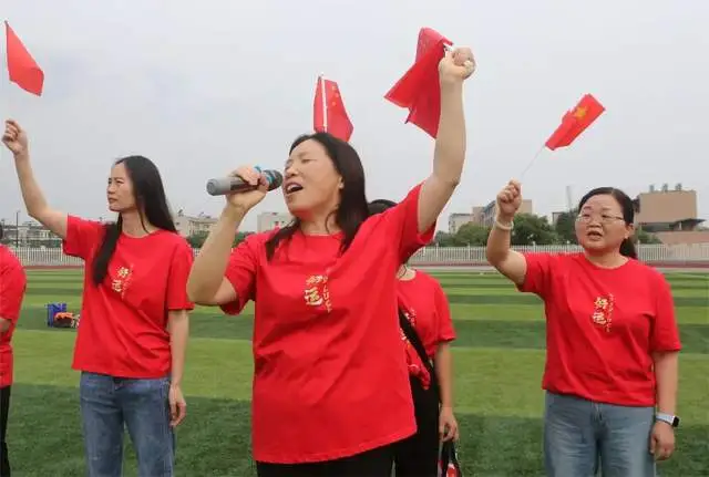 湘潭市第三中学举行“筑梦前行,共赢高考”加油仪式 湘潭市第三中学举行“筑梦前行,共赢高考”加油仪式