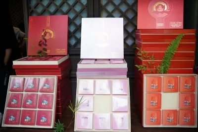 小草坝集团“出昭纪”新品成功发布:艺术与美食的华丽邂逅