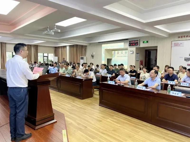 省级专家“组团”把优质诊疗服务送到湘潭人“家门口” 省级专家“组团”把优质诊疗服务送到湘潭人“家门口”