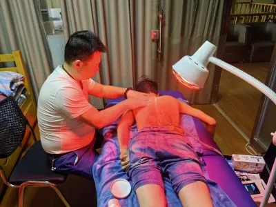 仁心仁术:中医针灸师徐荣的助残善举