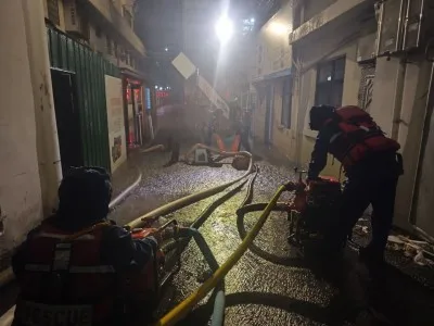 暴雨突袭 昭通消防紧急出动 救援疏散被困群众50余人