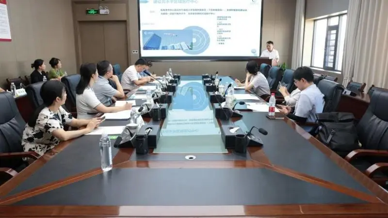 【中心医院·医者红】感染病学大咖来了! 【中心医院·医者红】感染病学大咖来了!