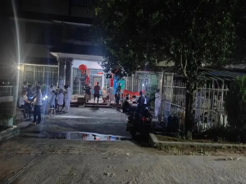 【中医服务】中医药文化夜市进乡村,为灾后群众纾难解困 【中医服务】中医药文化夜市进乡村,为灾后群众纾难解困