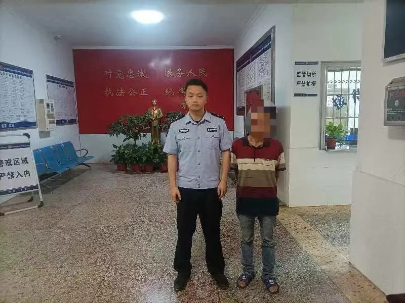 这个派出所，百把块钱的“业务”也接
