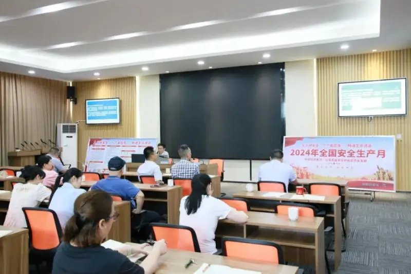 安全生产强治本固防线 | 雨湖高新区全面启动并精心部署“安全生产月”活动