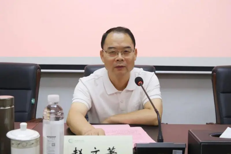 【中心医院·医者红】争做合理用药的守门人，我们在行动