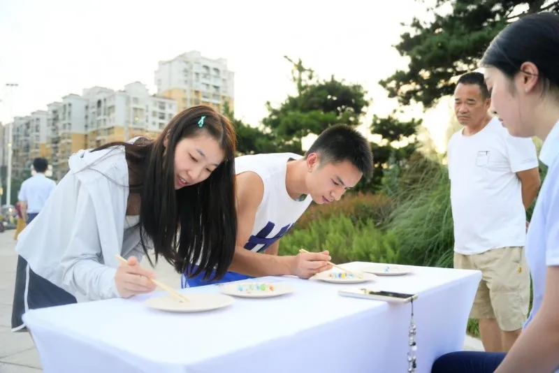 成都银行邛崃支行携手社区举行“擦亮眼睛子 守好钱袋子”主题活动 共筑反诈防线 成都银行邛崃支行携手社区举行“擦亮眼睛子 守好钱袋子”主题活动 共筑反诈防线