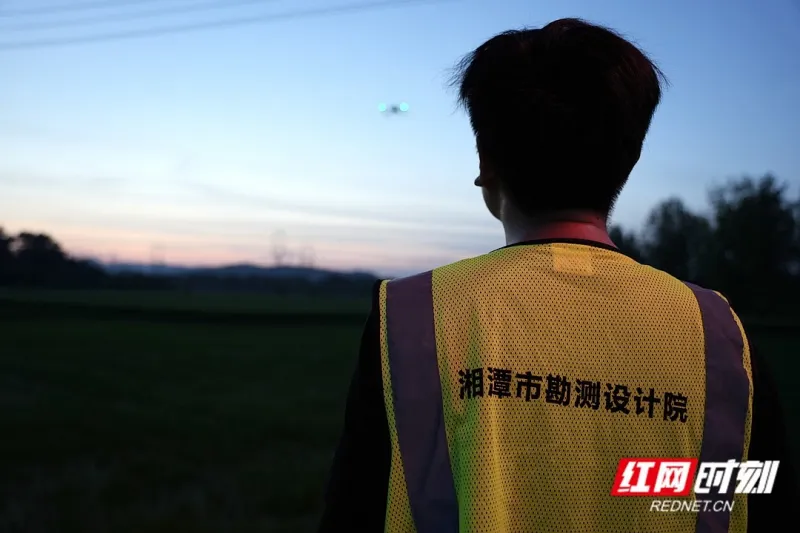 不服“暑”!“毫厘必较”的湘潭测绘人 不服“暑”!“毫厘必较”的湘潭测绘人