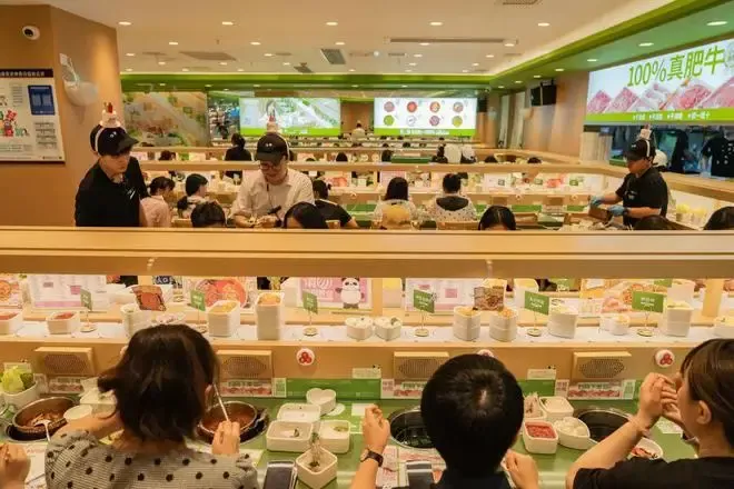 呷哺呷哺迎来最强劲敌?小火锅赛道跑出黑马,年开直营门店50家 呷哺呷哺迎来最强劲敌?小火锅赛道跑出黑马,年开直营门店50家