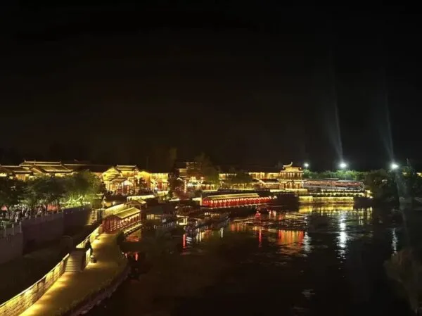 河北磁县:“夜经济”激活消费新动能