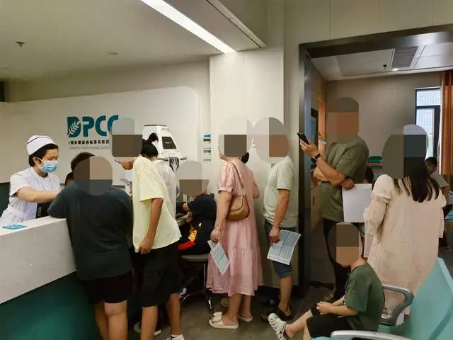 湘潭市中心医院成功举办“个矮先莫慌！跟着潘展乐的秘诀长个！”儿童生长发育主题活动