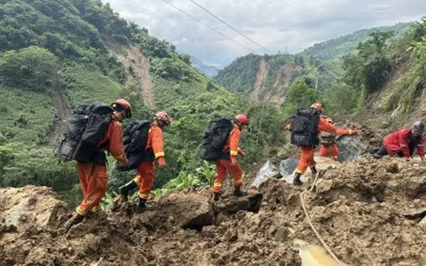 灾区热血守护！红河消防出队归途再出手援助