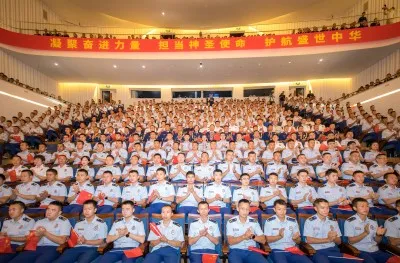 云南消防举办庆祝中华人民共和国成立75周年交响音乐会